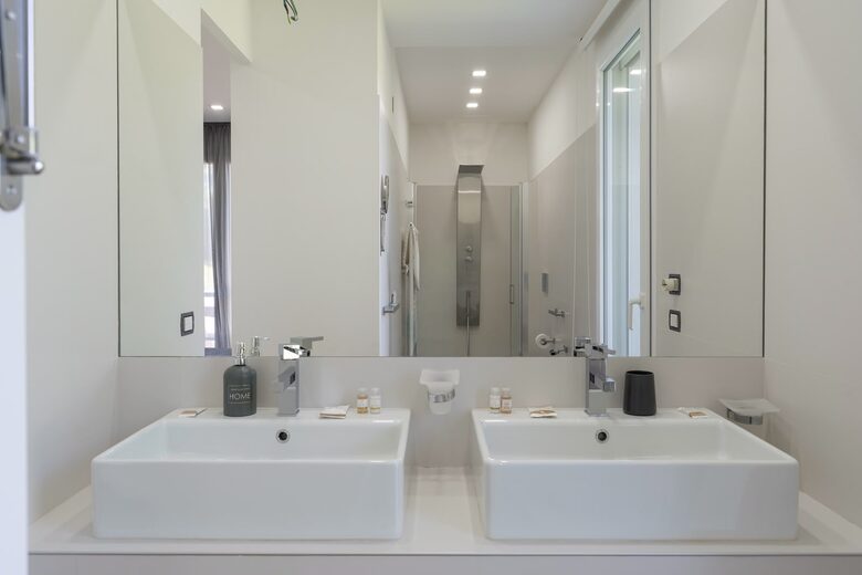 Sicilian Vista | Elegant Villa with Pool & Sea Views - Termini Imerese , Italy