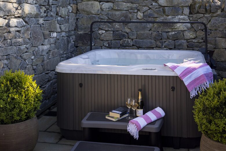 Couple's Luxury Retreat in North Walian Valley - Conwy, United Kingdom