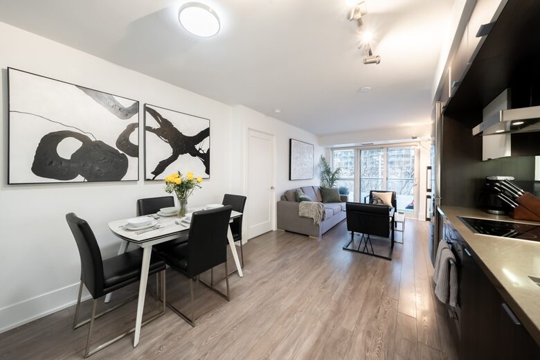 Entertainment District Retreat with CN Tower Views - Toronto, Canada