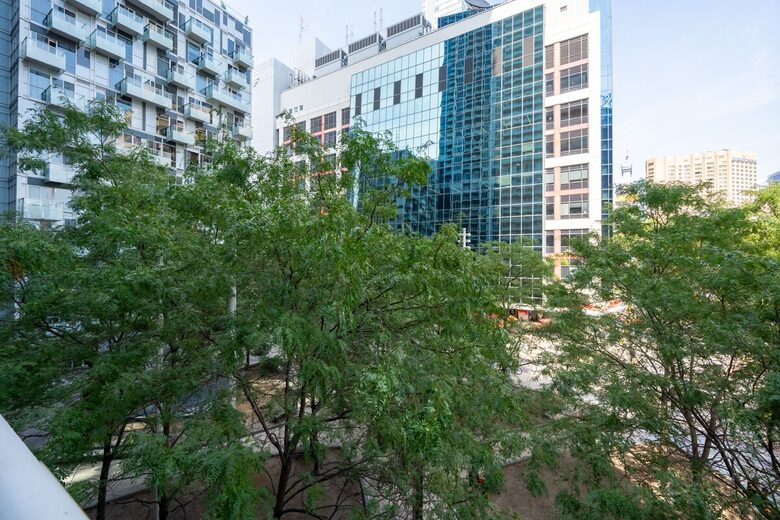 Entertainment District Retreat with CN Tower Views - Toronto, Canada