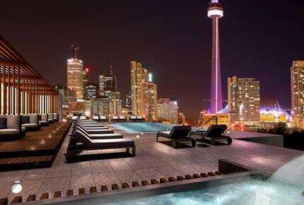 Entertainment District Retreat with CN Tower Views - Toronto, Canada