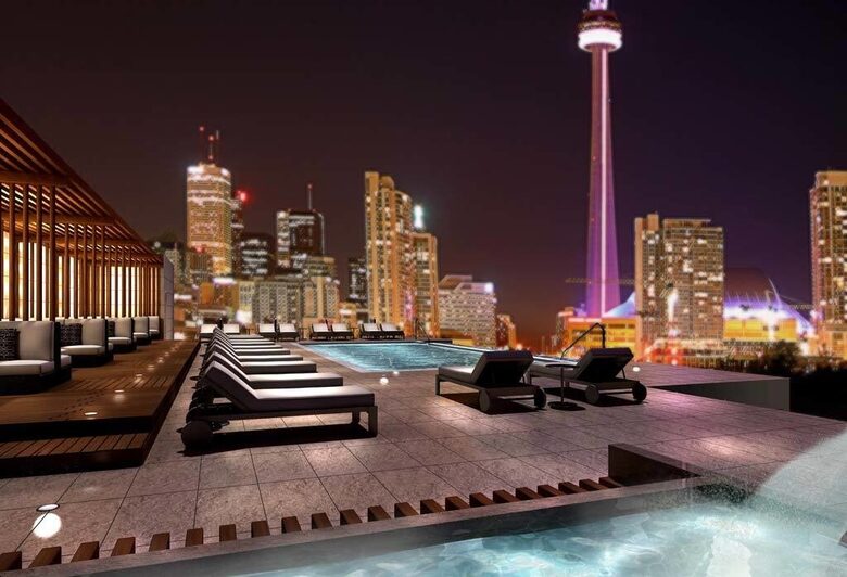 Entertainment District Retreat with CN Tower Views - Toronto, Canada