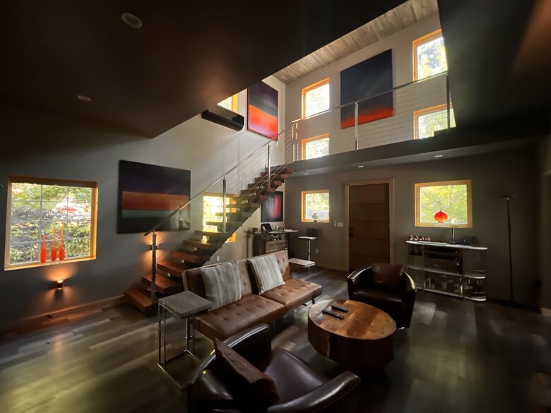Modern Napa Hideaway Overlooking the River - Napa, California