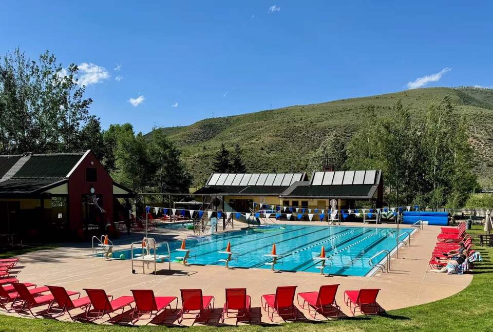 Four-Season Retreat Between Vail and Beaver Creek - Avon, Colorado