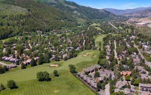 Four-Season Retreat Between Vail and Beaver Creek - Avon, Colorado