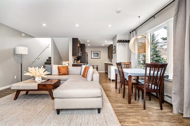 Four-Season Retreat Between Vail and Beaver Creek - Avon, Colorado