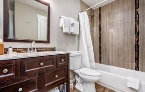 Four-Season Retreat Between Vail and Beaver Creek - Avon, Colorado