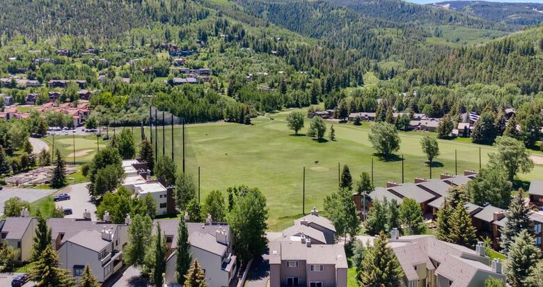 Four-Season Retreat Between Vail and Beaver Creek - Avon, Colorado