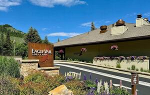 Four-Season Retreat Between Vail and Beaver Creek - Avon, Colorado