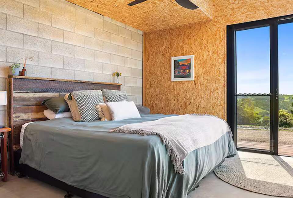 Luxury Hinterland Escape on 200 Acres - The Barn Retreat - Coolgardie, Australia