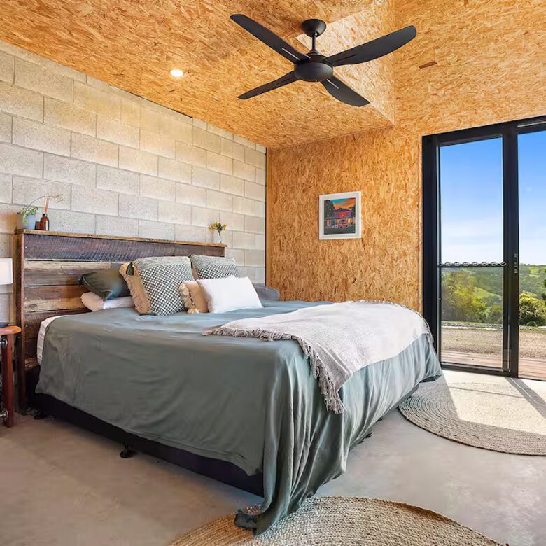 Luxury Hinterland Escape on 200 Acres - The Barn Retreat - Coolgardie, Australia