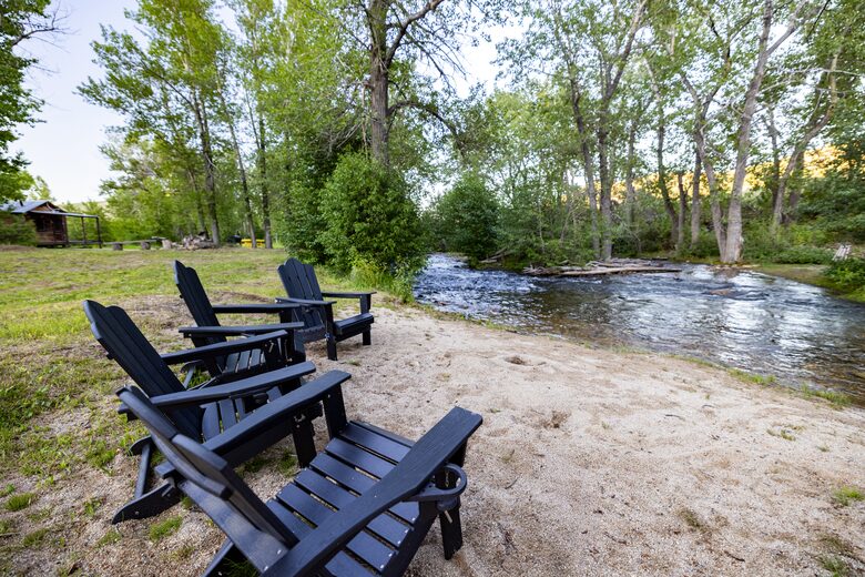 บ้านไม้ Mill Creek บนพื้นที่ส่วนตัว 80 เอเคอร์ - Anaconda, Montana