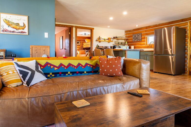 บ้านไม้ Mill Creek บนพื้นที่ส่วนตัว 80 เอเคอร์ - Anaconda, Montana