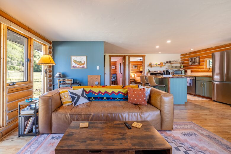 บ้านไม้ Mill Creek บนพื้นที่ส่วนตัว 80 เอเคอร์ - Anaconda, Montana