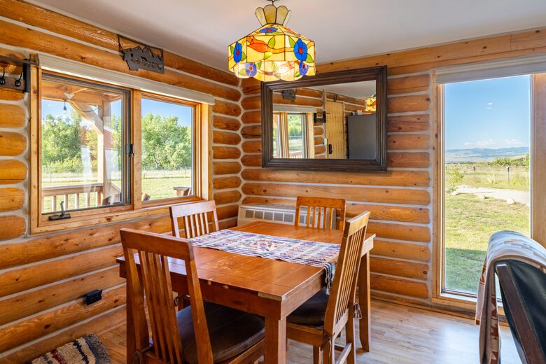 บ้านไม้ Mill Creek บนพื้นที่ส่วนตัว 80 เอเคอร์ - Anaconda, Montana