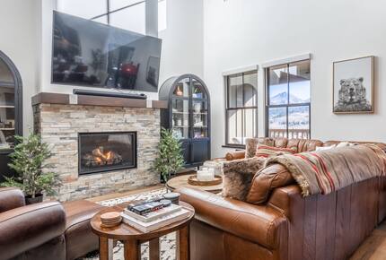 Luxury Mammoth Escape Near Eagle Lodge - Mammoth Lakes, California