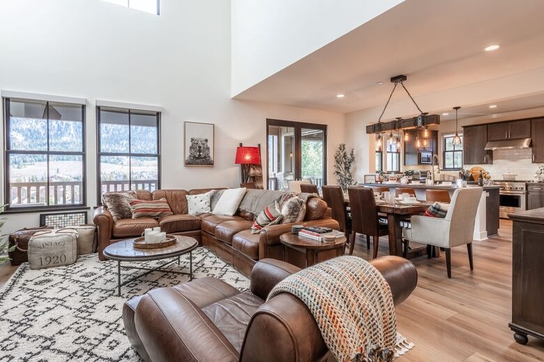 Luxury Mammoth Escape Near Eagle Lodge - Mammoth Lakes, California