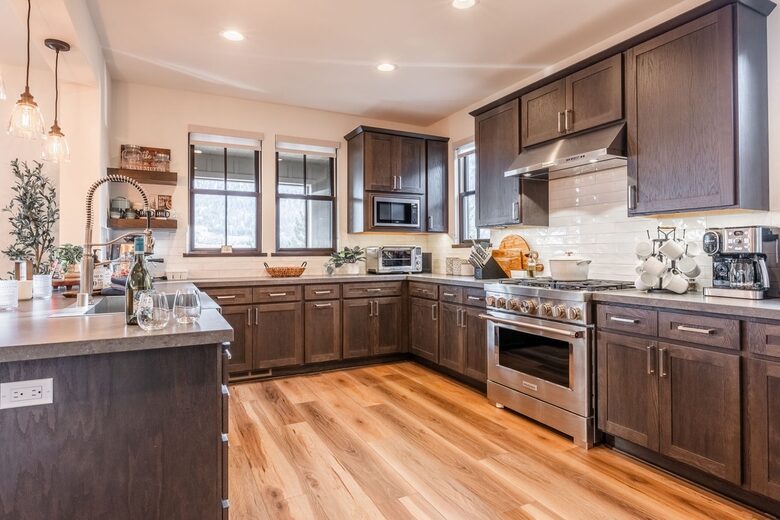 Luxury Mammoth Escape Near Eagle Lodge - Mammoth Lakes, California
