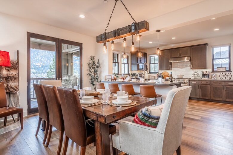 Luxury Mammoth Escape Near Eagle Lodge - Mammoth Lakes, California