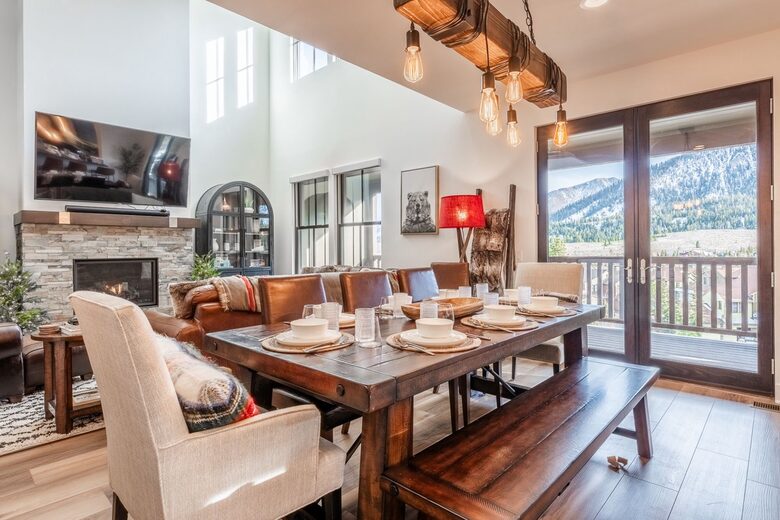Luxury Mammoth Escape Near Eagle Lodge - Mammoth Lakes, California