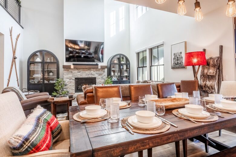 Luxury Mammoth Escape Near Eagle Lodge - Mammoth Lakes, California