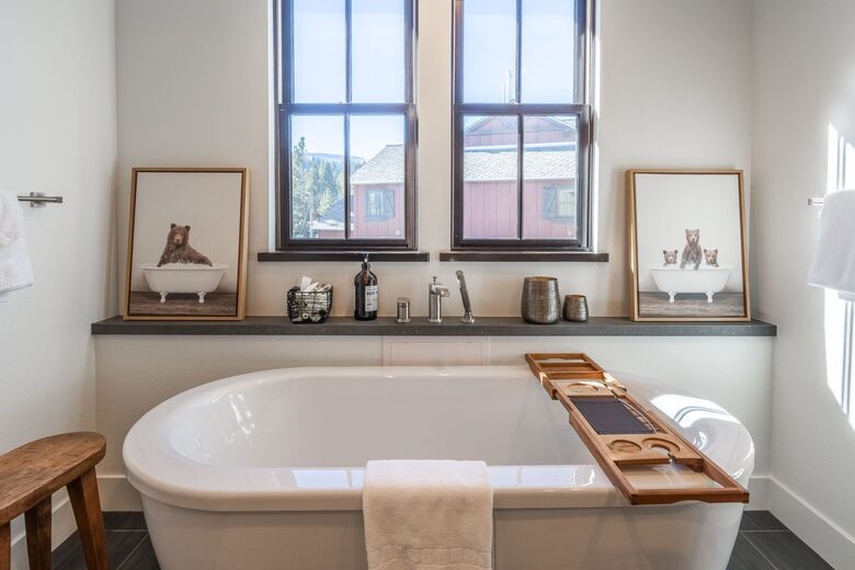 Luxury Mammoth Escape Near Eagle Lodge - Mammoth Lakes, California