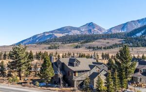 Luxury Mammoth Escape Near Eagle Lodge - Mammoth Lakes, California