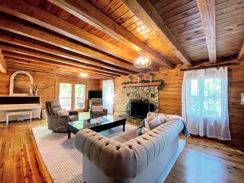 Lake Norman Cabin with Dock and Diving Board - Mooresville, North Carolina