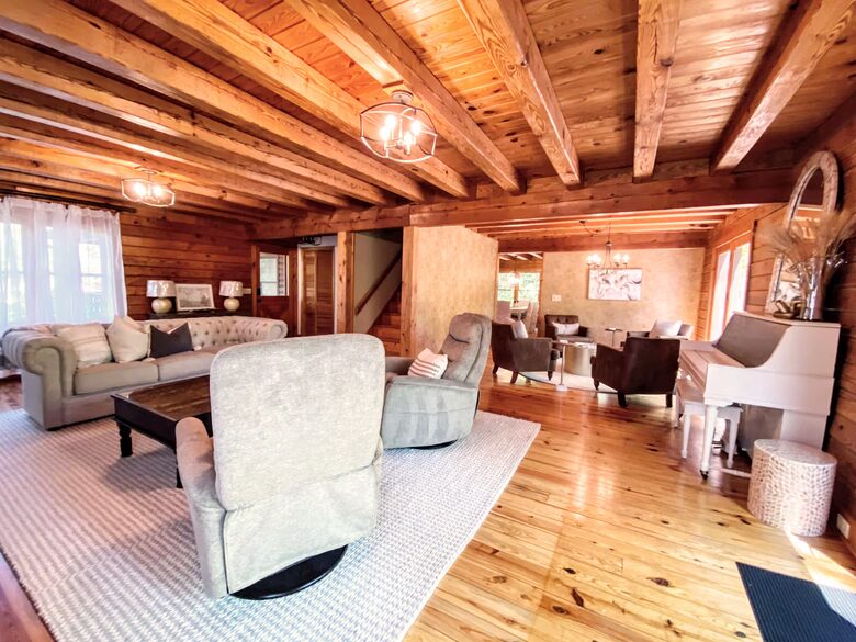 Lake Norman Cabin with Dock and Diving Board - Mooresville, North Carolina