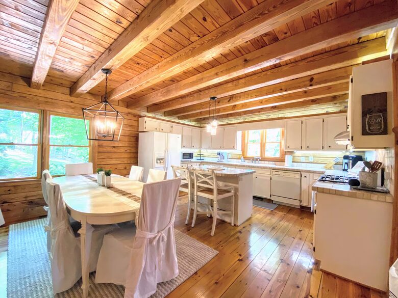 Lake Norman Cabin with Dock and Diving Board - Mooresville, North Carolina