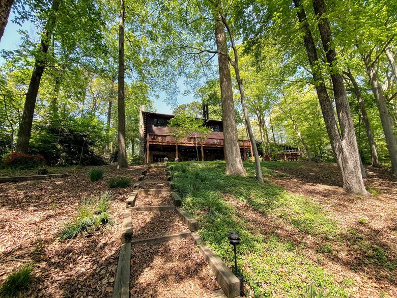 Lake Norman Cabin with Dock and Diving Board - Mooresville, North Carolina