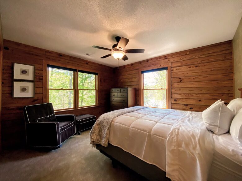 Lake Norman Cabin with Dock and Diving Board - Mooresville, North Carolina