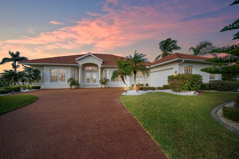 Port Charlotte Waterfront Retreat with Private Dock - Port Charlotte, Florida
