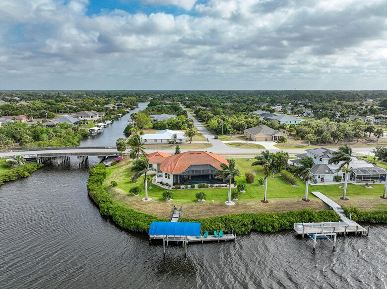 Port Charlotte Waterfront Retreat with Private Dock - Port Charlotte, Florida