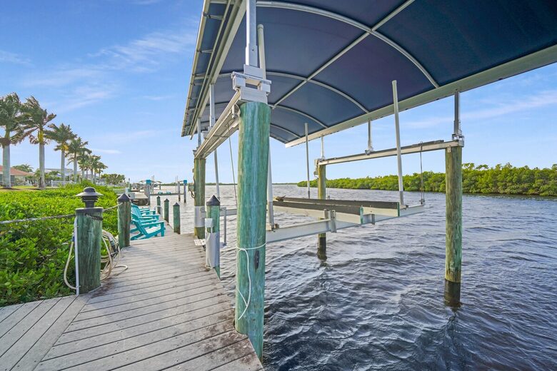 Port Charlotte Waterfront Retreat with Private Dock - Port Charlotte, Florida
