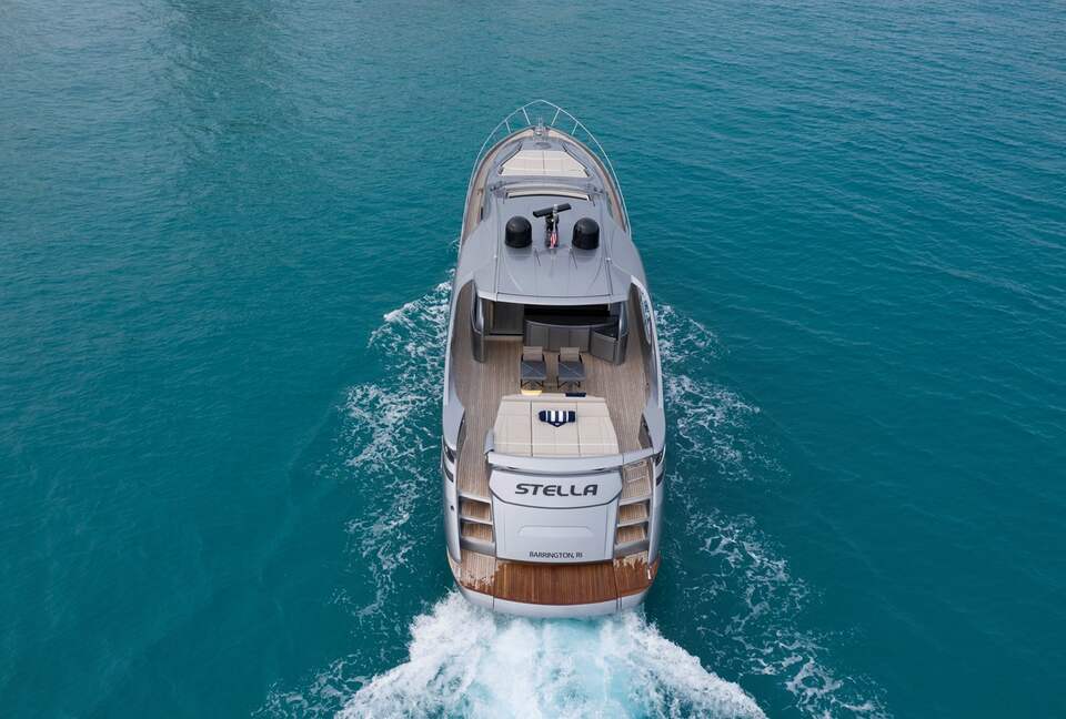 Iconic Hamptons Yacht Day Trips Aboard a 70-Foot Pershing - Middletown, Connecticut