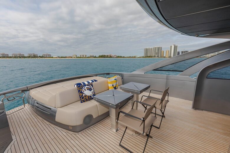Iconic Hamptons Yacht Day Trips Aboard a 70-Foot Pershing - Middletown, Connecticut
