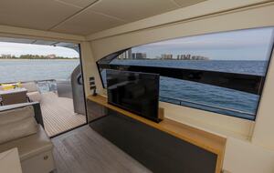 Iconic Hamptons Yacht Day Trips Aboard a 70-Foot Pershing