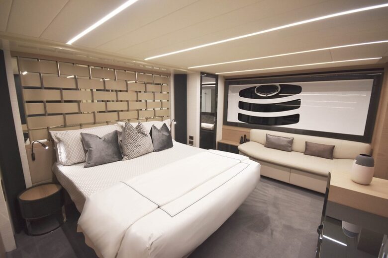 Iconic Hamptons Yacht Day Trips Aboard a 70-Foot Pershing - Middletown, Connecticut