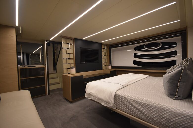 Iconic Hamptons Yacht Day Trips Aboard a 70-Foot Pershing - Middletown, Connecticut