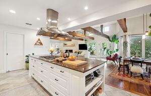 Austin Treehouse Retreat Near South Congress - Austin, Texas