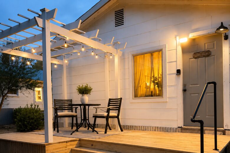 Country Olive Grove Bunkhouse and Bungalow - Fredericksburg, Texas