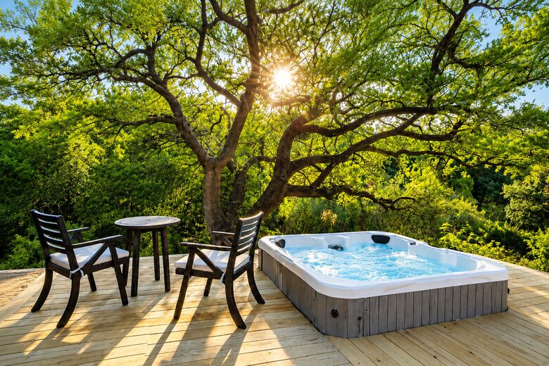 Country Olive Grove Bunkhouse and Bungalow - Fredericksburg, Texas