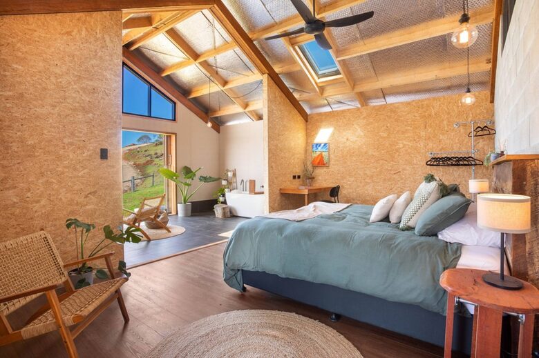 Luxury Hinterland Escape on 200 Acres - The Barn Retreat - Coolgardie, Australia
