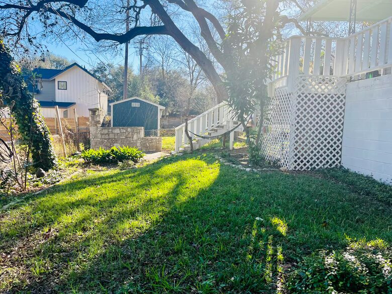Austin Treehouse Retreat Near South Congress - Austin, Texas