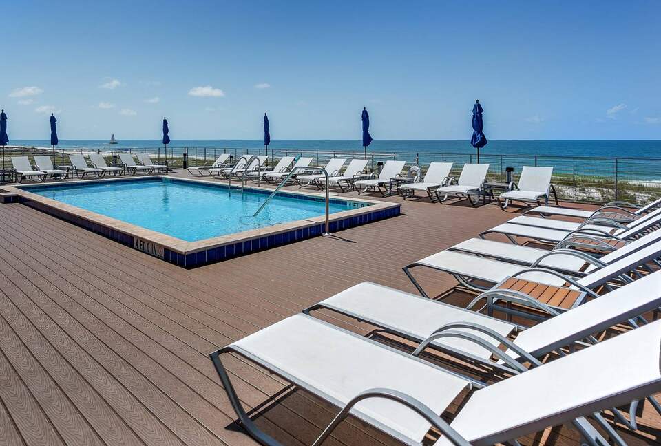 Perdido Key Retreat with Private Beach Club Access - Pensacola, Florida