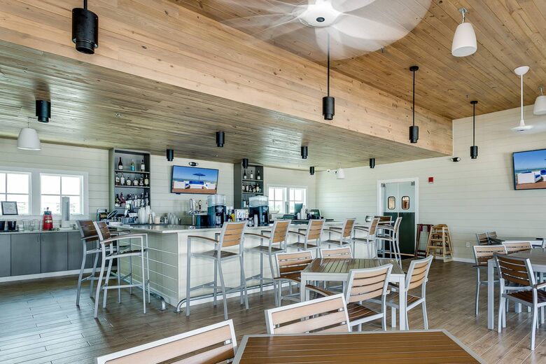 Perdido Key Retreat with Private Beach Club Access - Pensacola, Florida