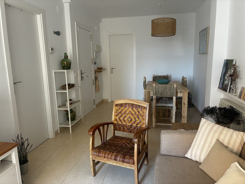 Seaside Apartment on a Quiet Pedestrian Street - Palamós, Spain