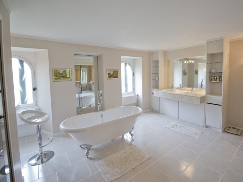 Manoir Coteaux - Doué-la-Fontaine, France