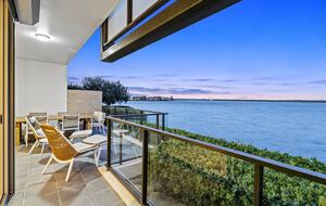 Elegant Waterfront Living on Ephraim Island - Gold Coast, Australia